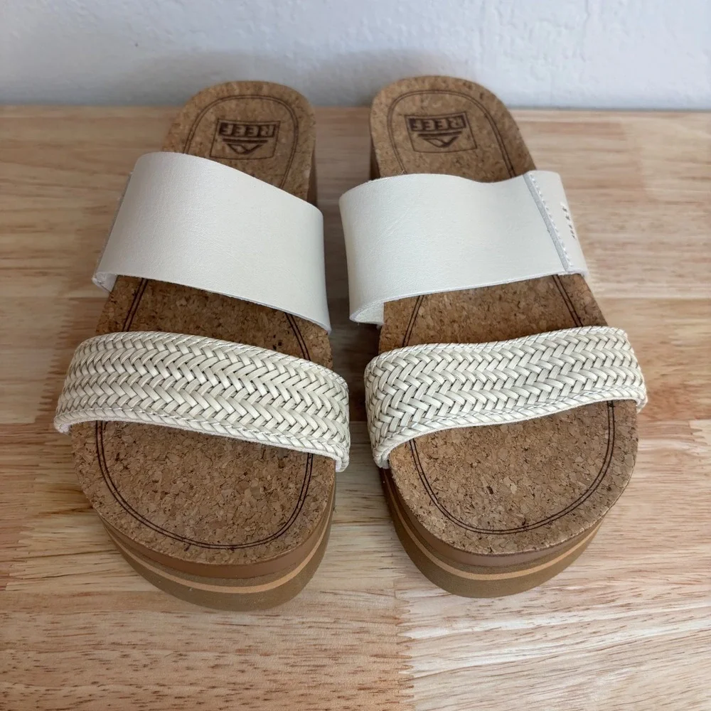 Reef Cushion Vista Hi Sandals Women 6 White Platform Woven Slides